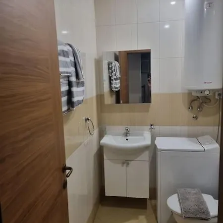 Sunrise L&t Apartament Апартаменти *